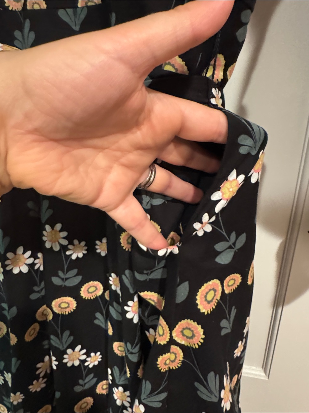 Boden Black Floral Long-Sleeve Tie-Waist Shirt Dress - Picture 9 of 9